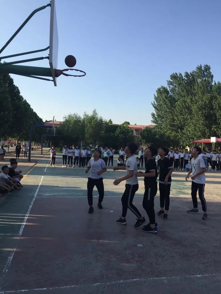 广平县平固店中学第二届学生篮球赛开赛啦