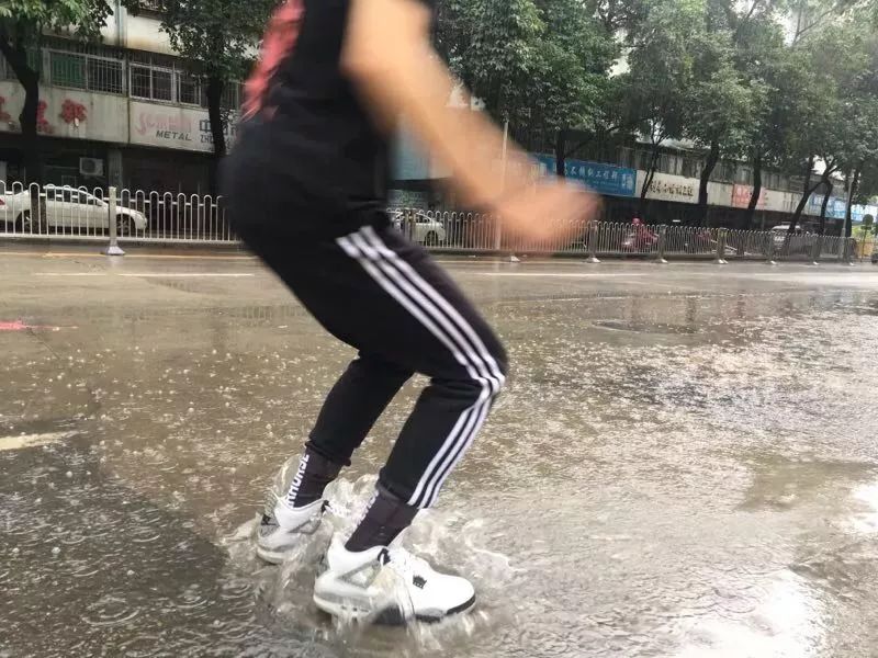 脚可以湿鞋不能湿系列