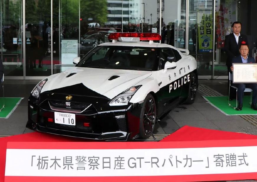 功率达565马力的日产gt-r成为日本枥木县警车,日本飙车党的噩梦