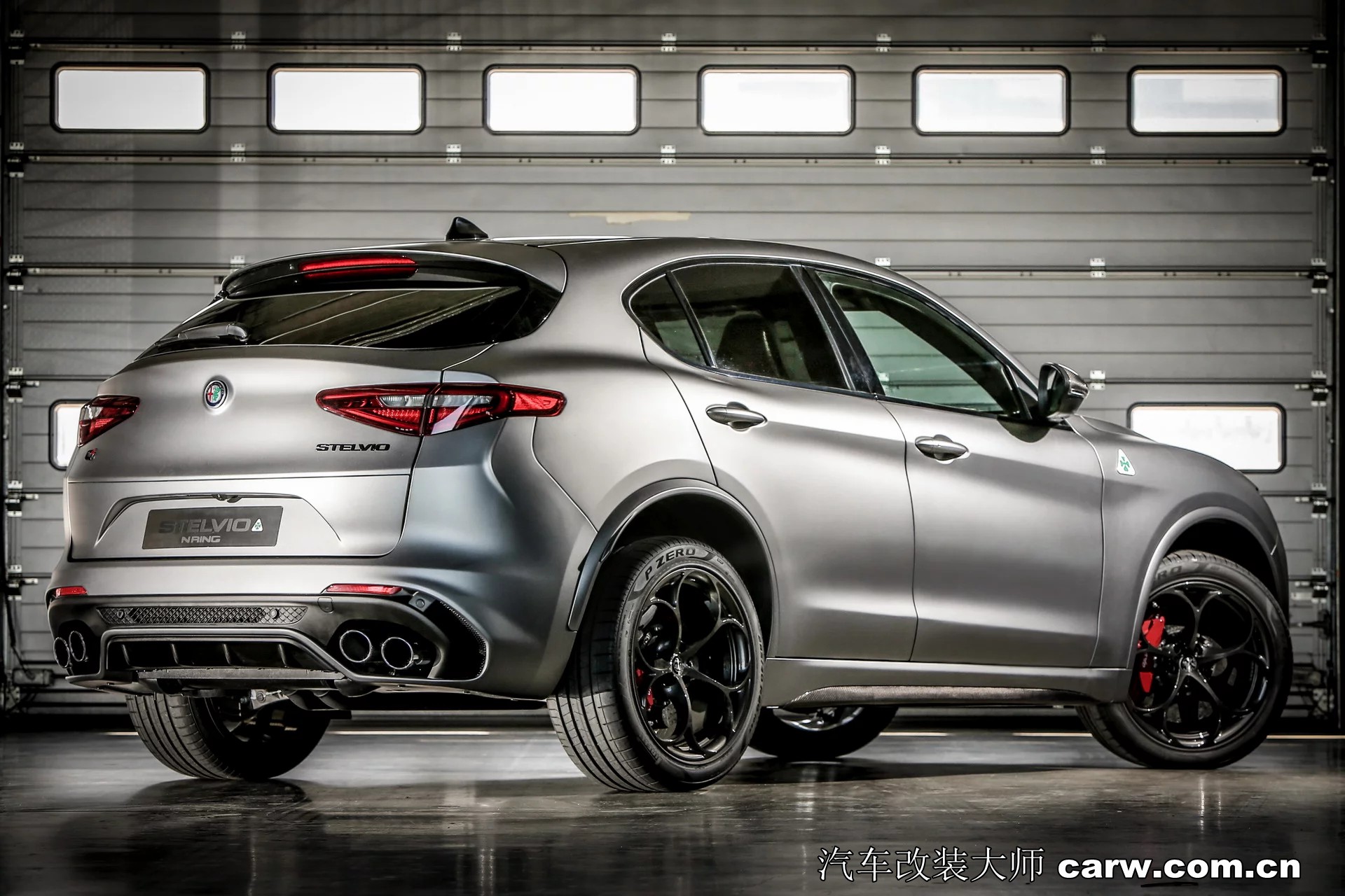 阿尔法罗密欧推出限量版giulia和stelvio quadrifoglio,就是四叶草高