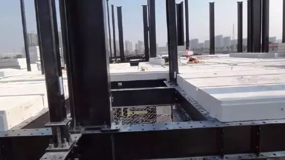 楼板与钢梁连接节点装配式围护体系建筑外围护部分采用工厂预制