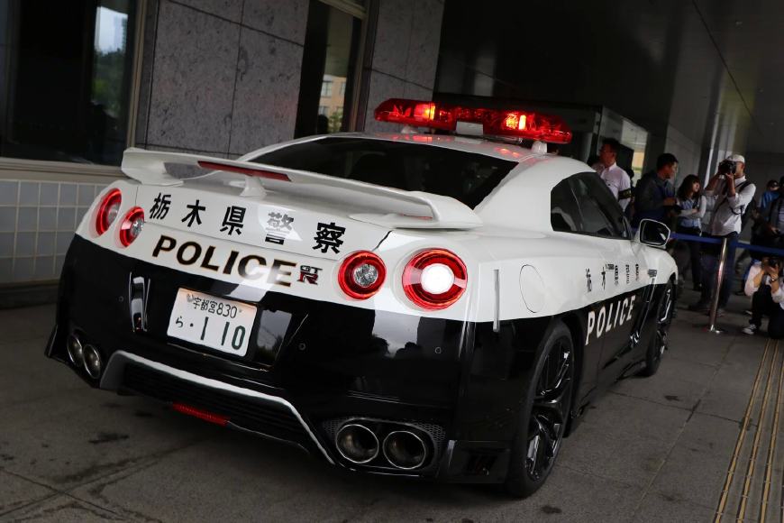 功率达565马力的日产gt-r成为日本枥木县警车,日本飙车党的噩梦