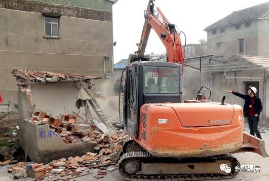 城镇人口如何有地建房_农村建房圈梁地梁图片(3)