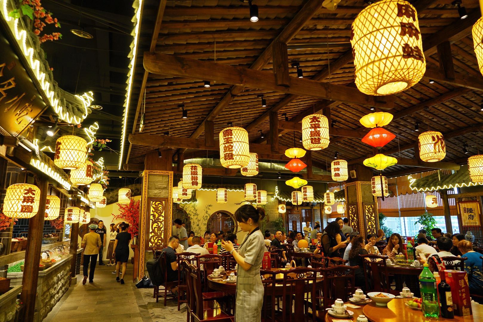 2023杨记隆府美食餐厅,杨记隆府将重庆特有的文化，...【去哪儿攻略】