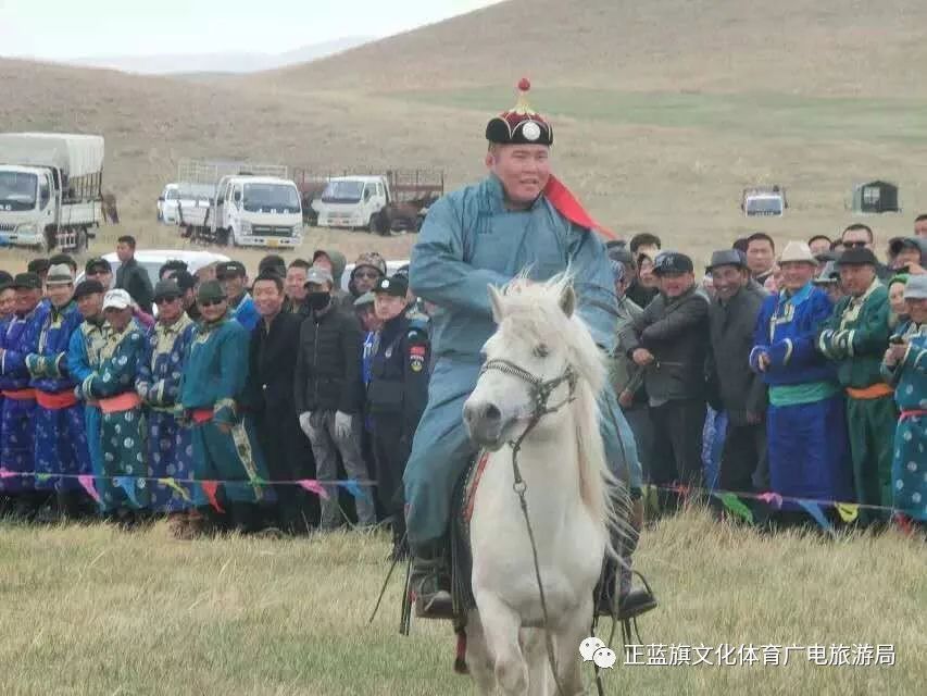 正蓝旗旗敖包祭祀那达慕—2013年度搏克冠军巴图吉日嘎拉