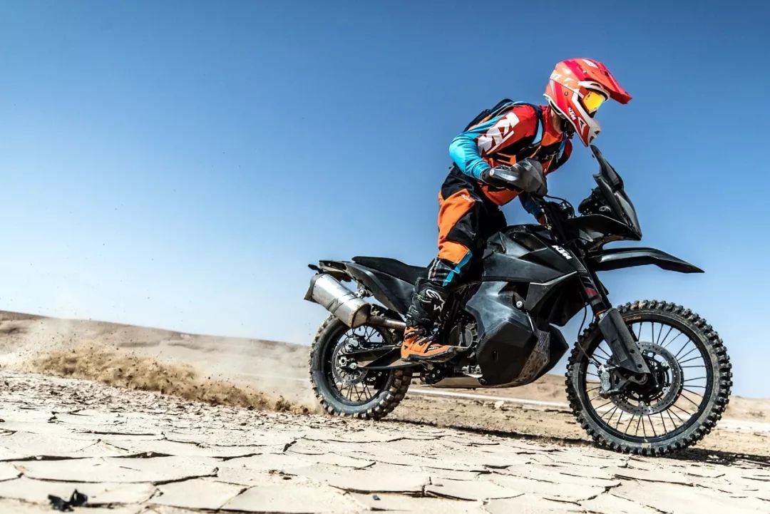 ktm 790 adventure r " 探险 " 将现身赛场