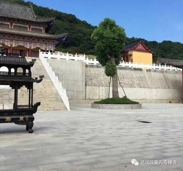 武汉江夏万寿禅寺祈愿早日恢复重建