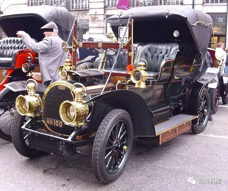 serpollet公司1905年蒸汽车型phaéton tulipée1905