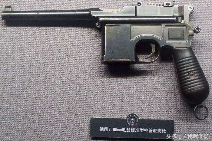 毛瑟手枪进入中国后被称为"驳壳枪"