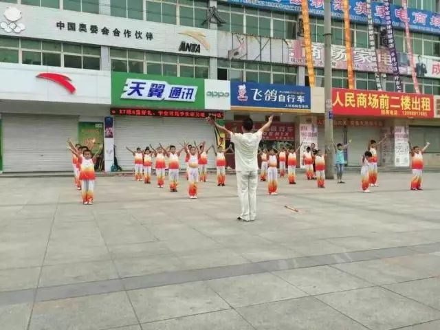 建昌人口多少_建昌龙潭大峡谷风景区