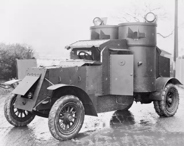 劳斯莱斯silver ghost,其实列宁还使用过一辆奥斯丁普奇洛夫装甲汽车