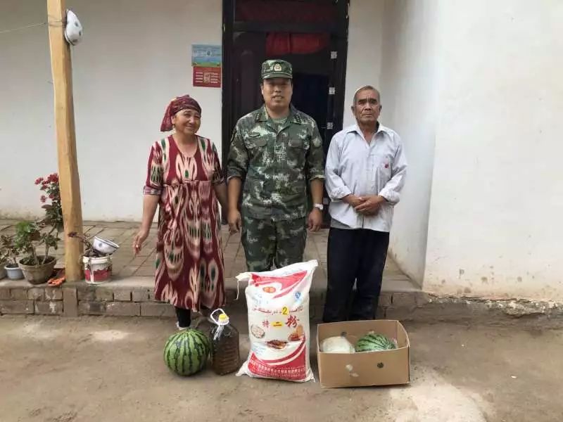 超正当肉孜节,端午节来临之际,6月15日,支队统一安排前往伽师县米夏乡