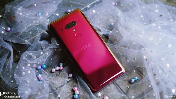 做一个精致的「少数派」: HTC U12+ 上手体验