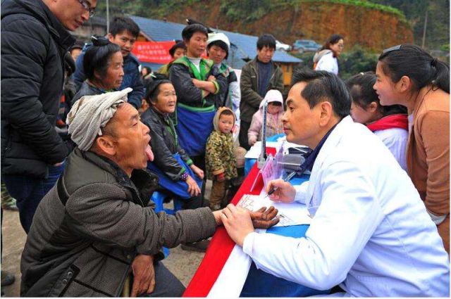 一,构建"动静结合"的民族地区医疗卫生保障系统