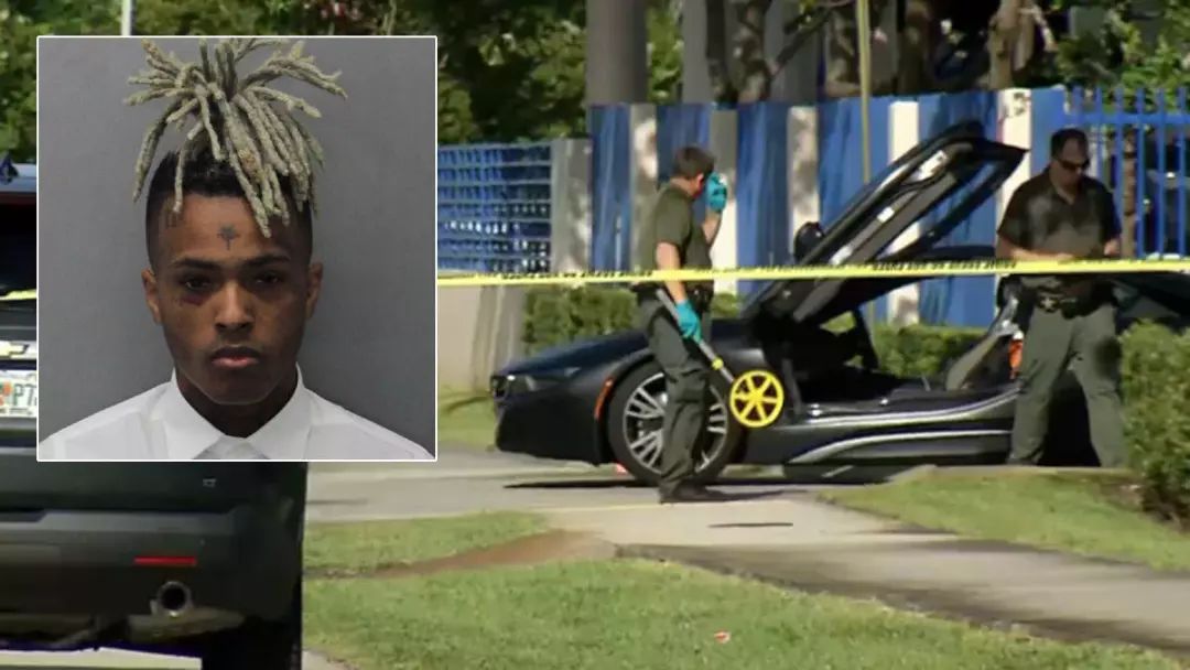 tmz 报道,正当红的佛罗里达说唱歌手 xxxtentacion 在迈阿密被两名