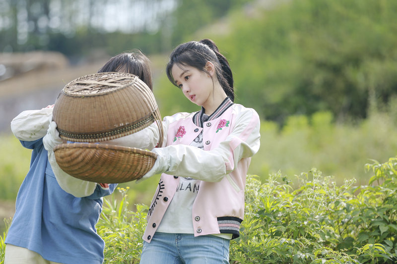 陈都灵《向往的生活》 "大食量少女"淡定表示吃胖了也