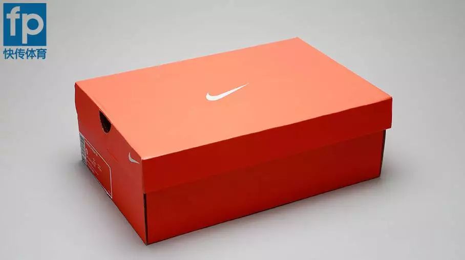 红色鞋盒,正面swoosh logo