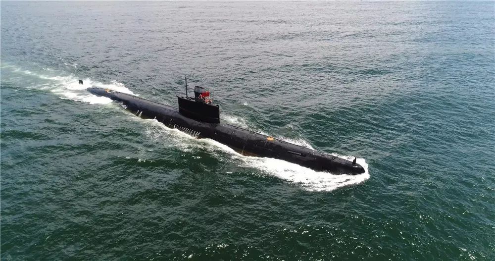 分享生日快乐中国海军首支潜艇部队