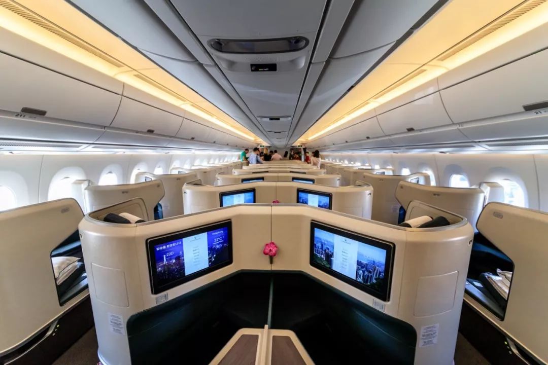细节取胜国泰航空喜提首架a3501000客机
