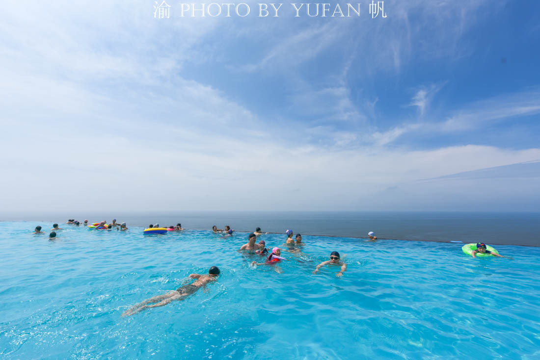 中国唯一高空临海无边泳池在北洛秘境开放,比肩新加坡