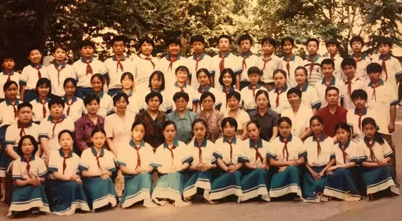 郑州八九十年代的校服是什么样子,你还记得吗?