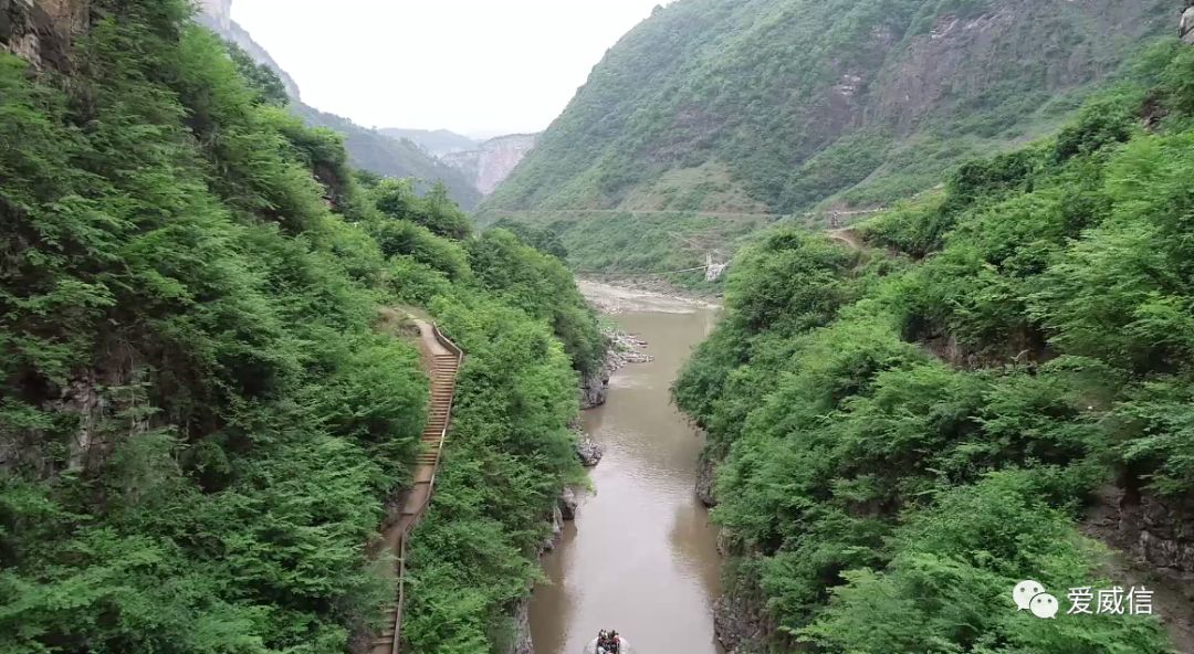 视频航拍威信水田镇小三峡风景区