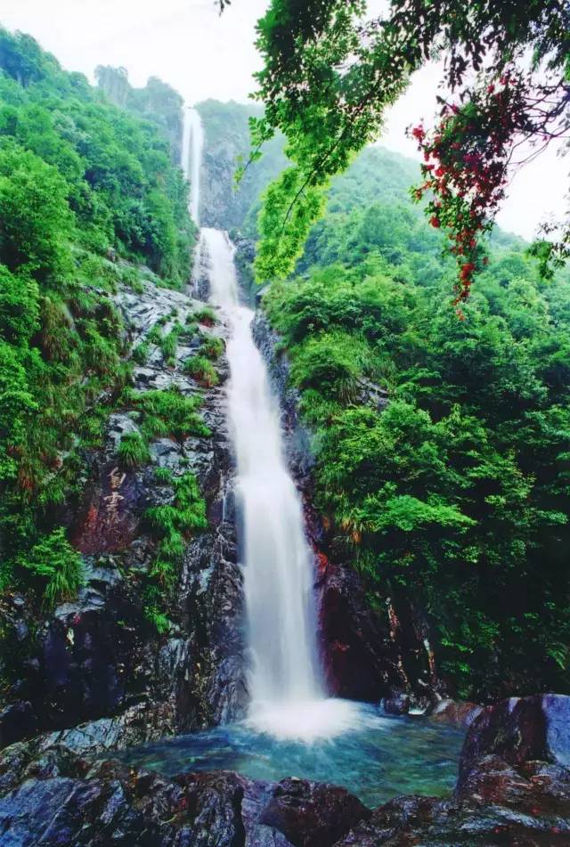 顺溪景区以溪为名,水与空气称绝.