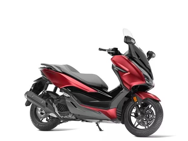 2018款Honda Forza 125,一款让你羡慕的125踏板车