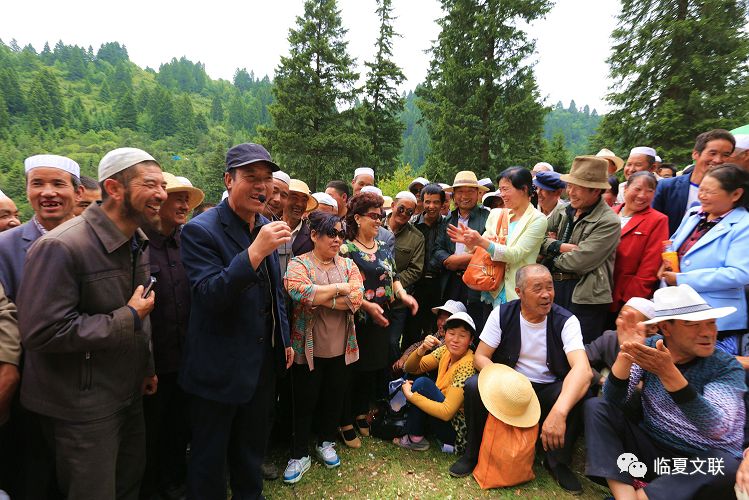 带您走进和政松鸣岩花儿会现场,河州民间的狂欢节!