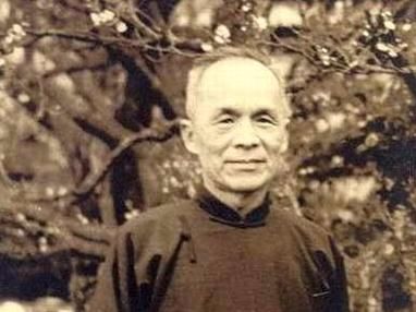 历史 正文 1942年,让国民政府头痛不已的大汉奸吴四宝死了,戴笠以手拍