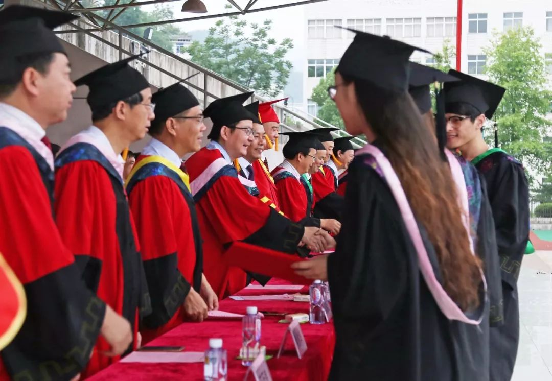 丽水学院2018届学生毕业典礼