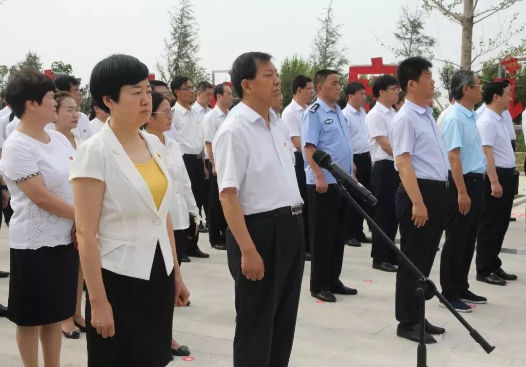 合阳县委书记,县长邓宽社领学《弘扬梁家河精神 干在实处 走在前列》