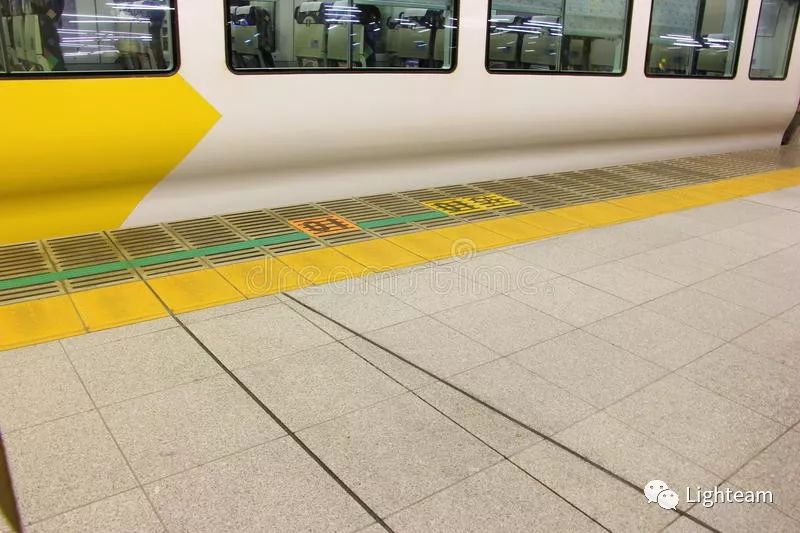 有声科普电台 | 8. 为什么地铁和火车站要设置黄色安全线?