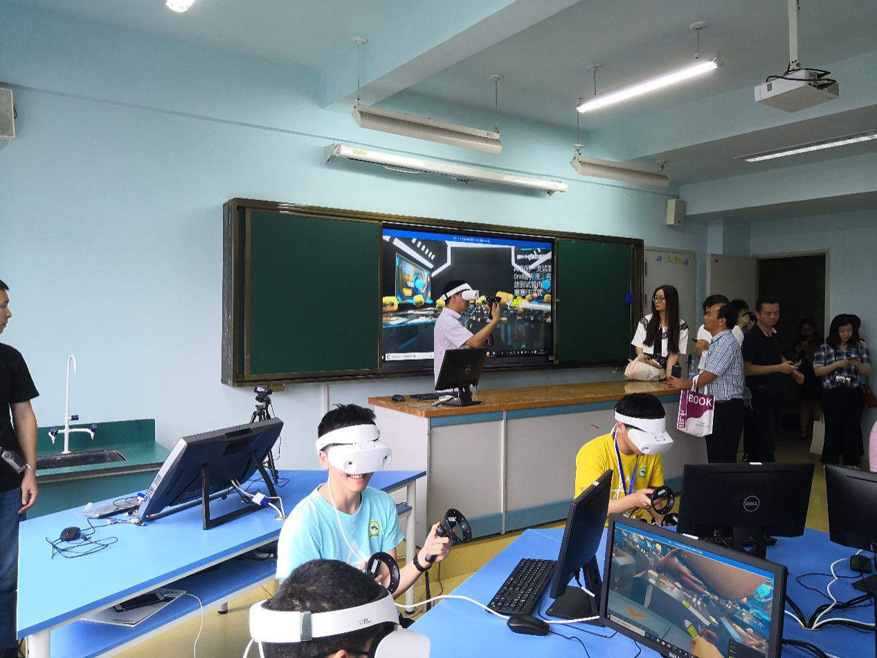 安徽规模最大联机交互VR实验室成功落地