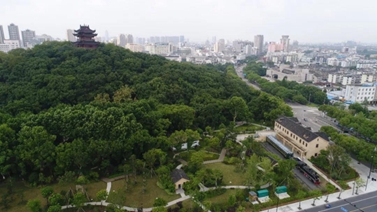 惊艳!海宁西山公园"火车图书馆"将迎客啦,约起!