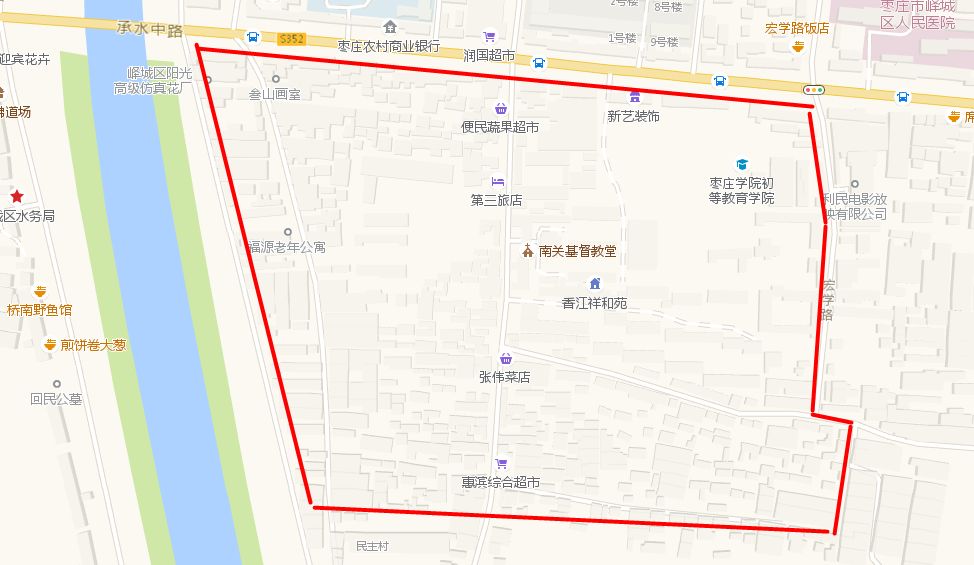 (图中划定区域内,有部分建筑并不在拆迁范围)