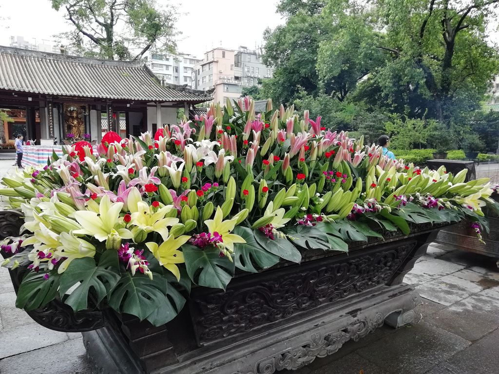 鲜花香洁,严净道场丨我寺举行花艺培训活动