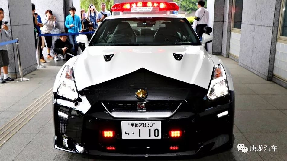 日本首辆 nissan r35 gt-r 警车正式服役!