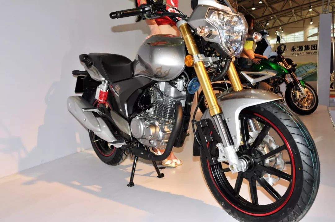 简讯三则:honda rebel 300 奖品图案版,改革开放之初的摩托印象 等