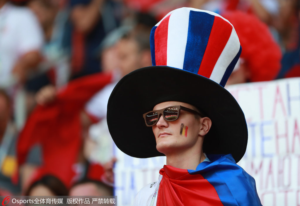 世界杯球迷别致帽子
