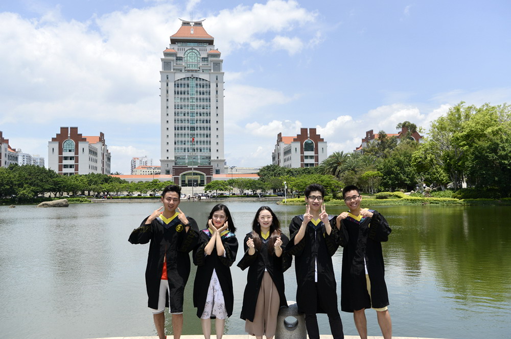 【实拍】厦门大学毕业季，最美校园成火爆景点