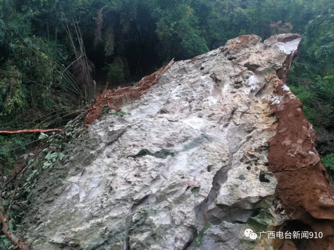 所幸无人伤亡 由于持续下雨,6月24日凌晨3点17分,田东县林逢镇永隆村