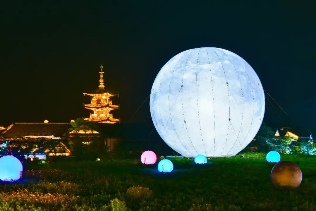 旅游报名7月8日带您赏拈花湾震撼夜景