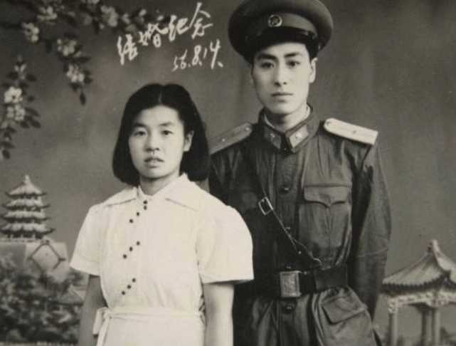 70年代婚纱照_桓台结婚形式的过去和现在……承载着70、80、90年代的记忆