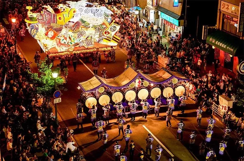 吃喝玩乐日本游丨你跟二次元的距离就差一场夏日祭