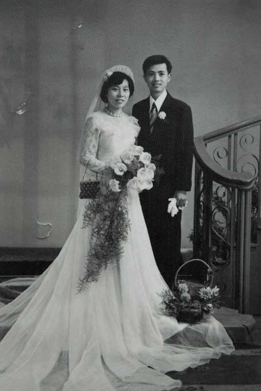 70年代婚纱_70年代婚纱照(3)