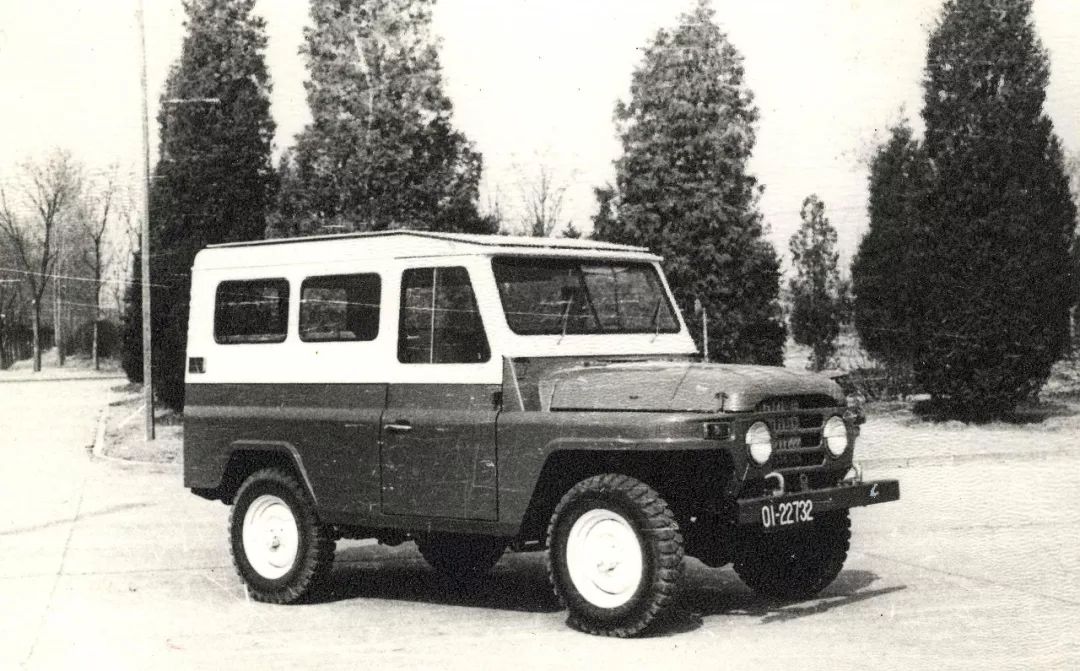bj210越野车1960年生产的东方红bj760轿车1958年生产的北京井冈山轿车