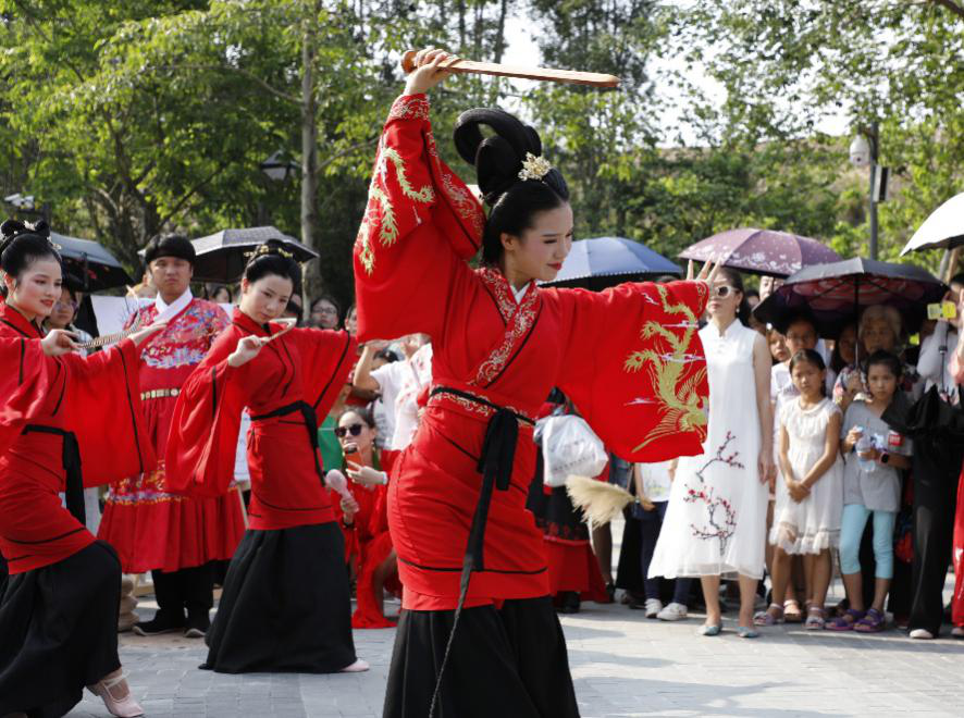 非遗嘉年华汉服诗书祭祀在深成功举办