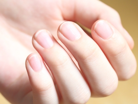指甲会反应身体健康状态,这几种指甲状况需要当心!