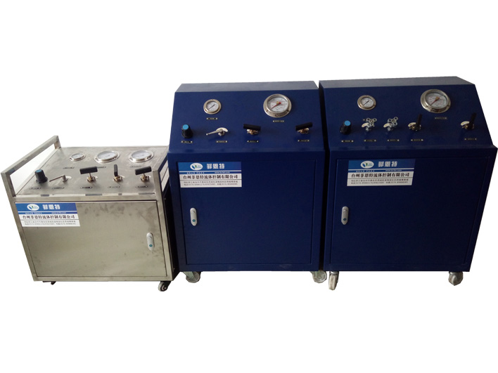 客户现场必备条件超临界二氧化碳co2萃取设备采用二氧化碳专用增压泵